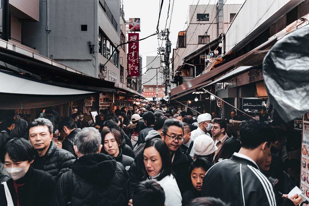 Photo Tokyo’s Tsukiji Outer Market